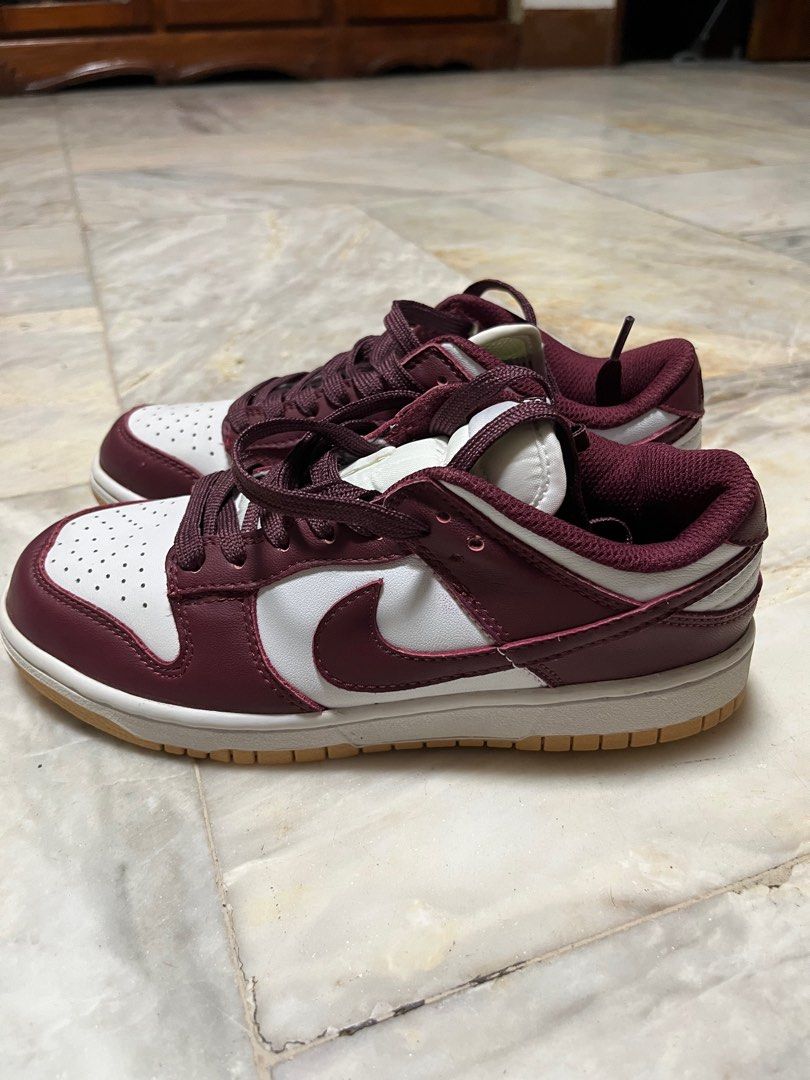 dunk low maroon