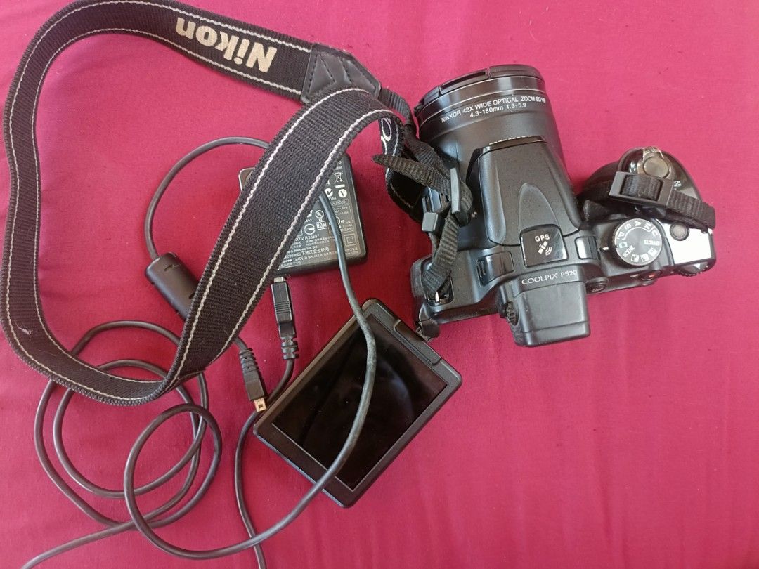 Nikon Camera Coolpix 520 on Carousell