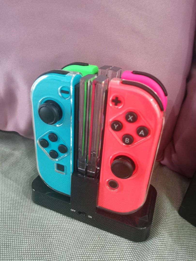 Nintendo Switch Console V1 with 4 Joycon, Video Gaming, Video Game