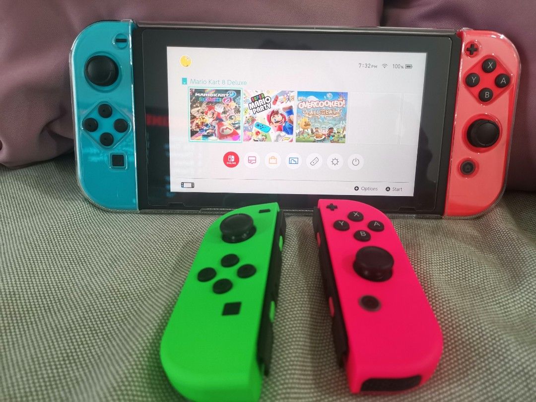 Nintendo Switch Console V1 with 4 Joycon, Video Gaming, Video Game