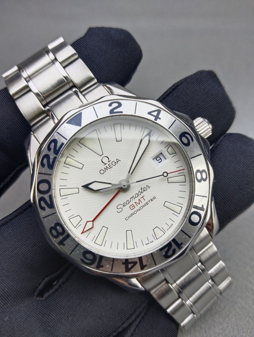 Omega seamaster great white top