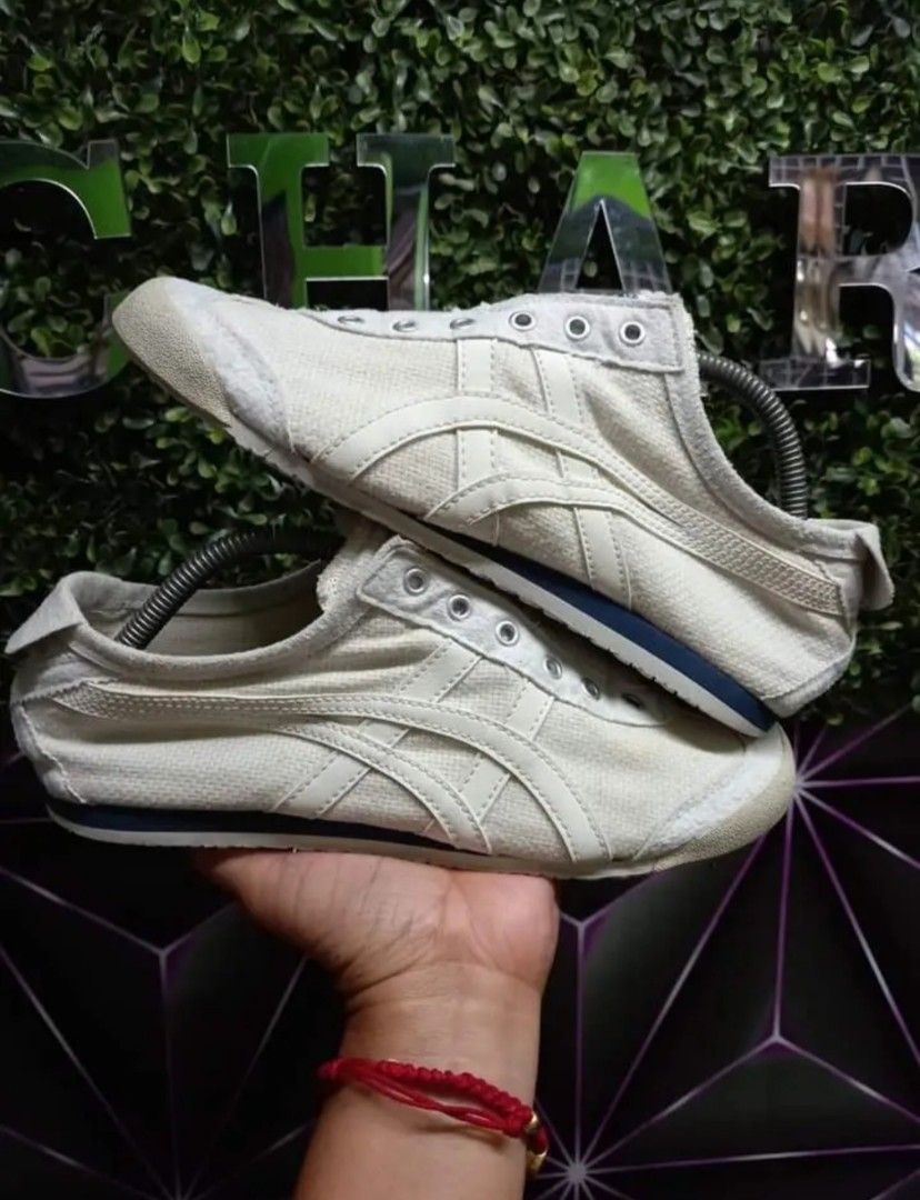 onitsuka slip on