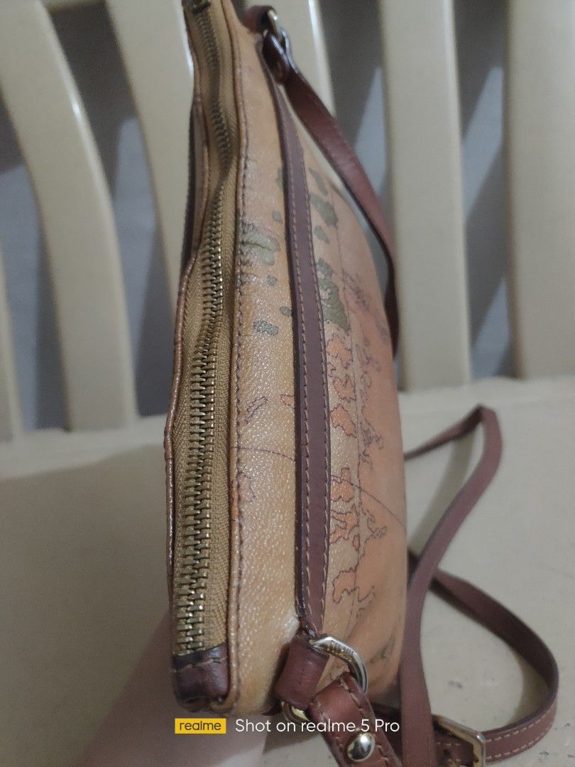 Original alviero martini sling bag on Carousell