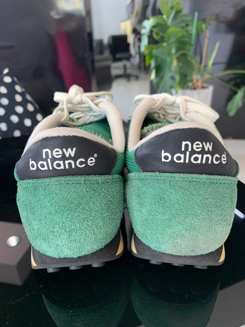 New balance 410 womens Green top