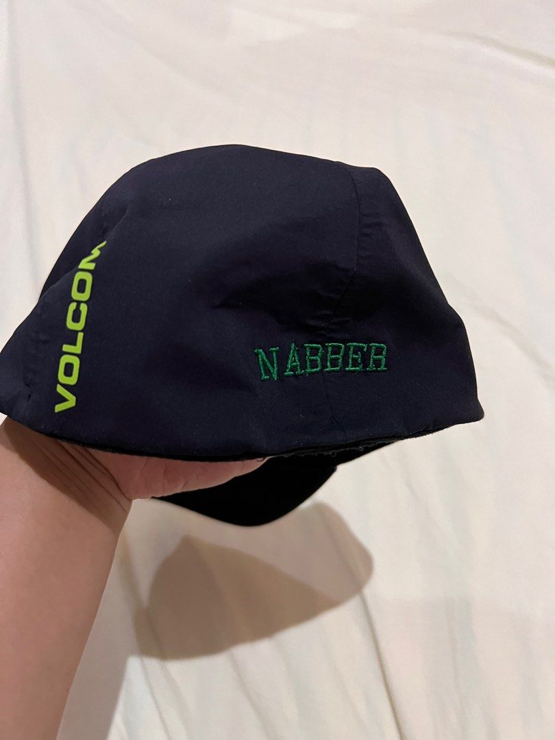 Original Volcom Cap (Category: Caps & Hats) located in Rosario. Submitted by yazah.shop (Listing ID 1236563986, Image 3). Description: With flaw, see pix above Shopee checkout available.