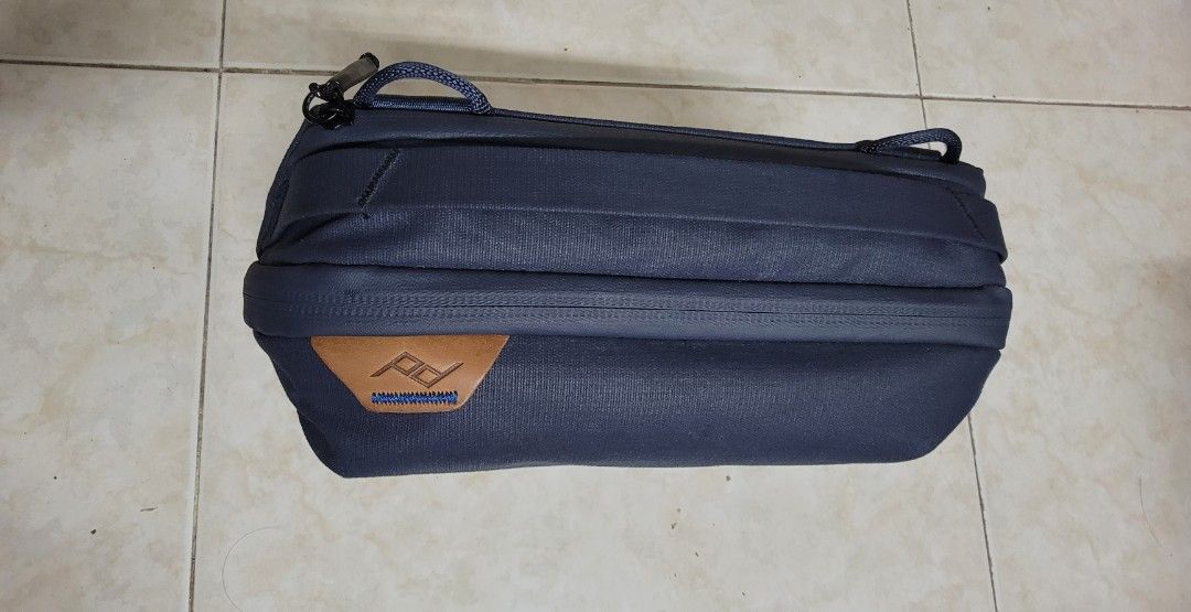 Peak Design Tech Pouch V2 (midnight), Men's Fashion, Bags, Belt bags
