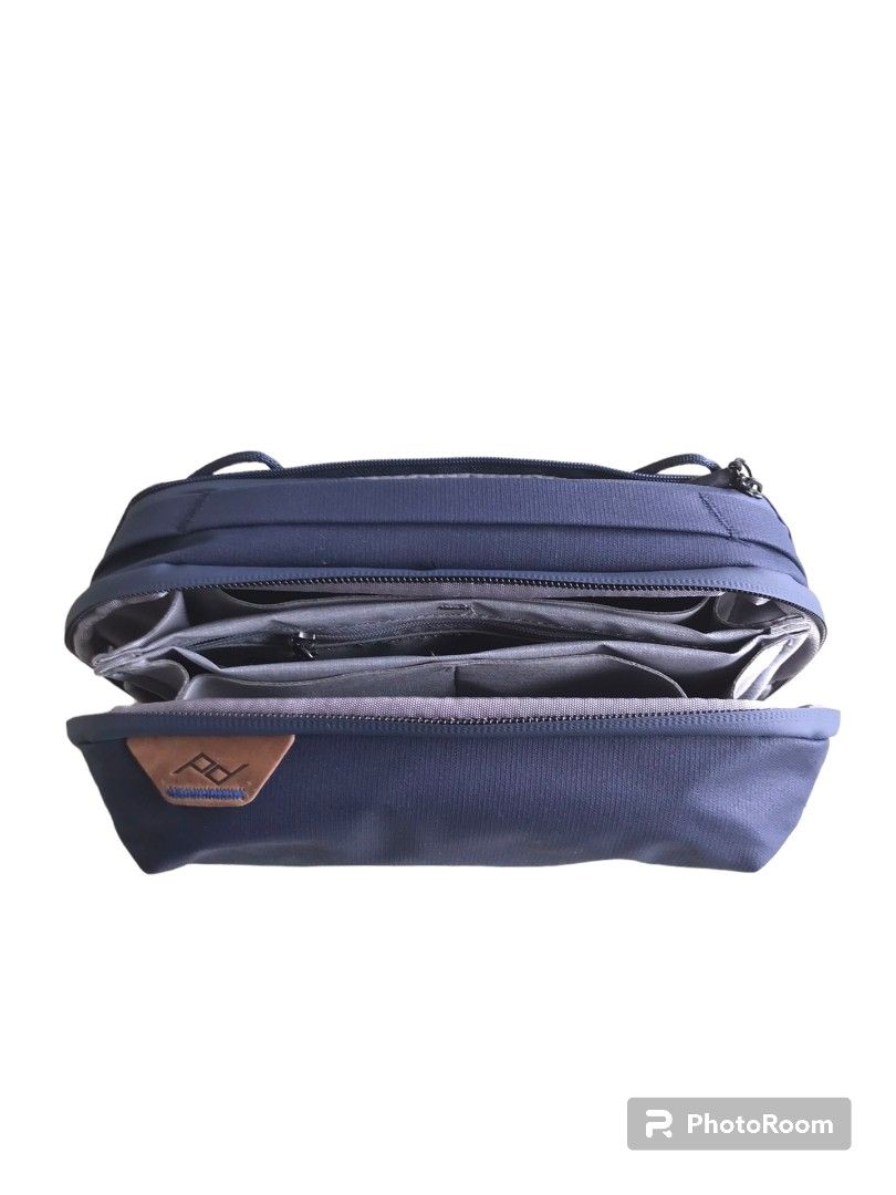 Peak Design Tech Pouch V2 (midnight), Men's Fashion, Bags, Belt bags