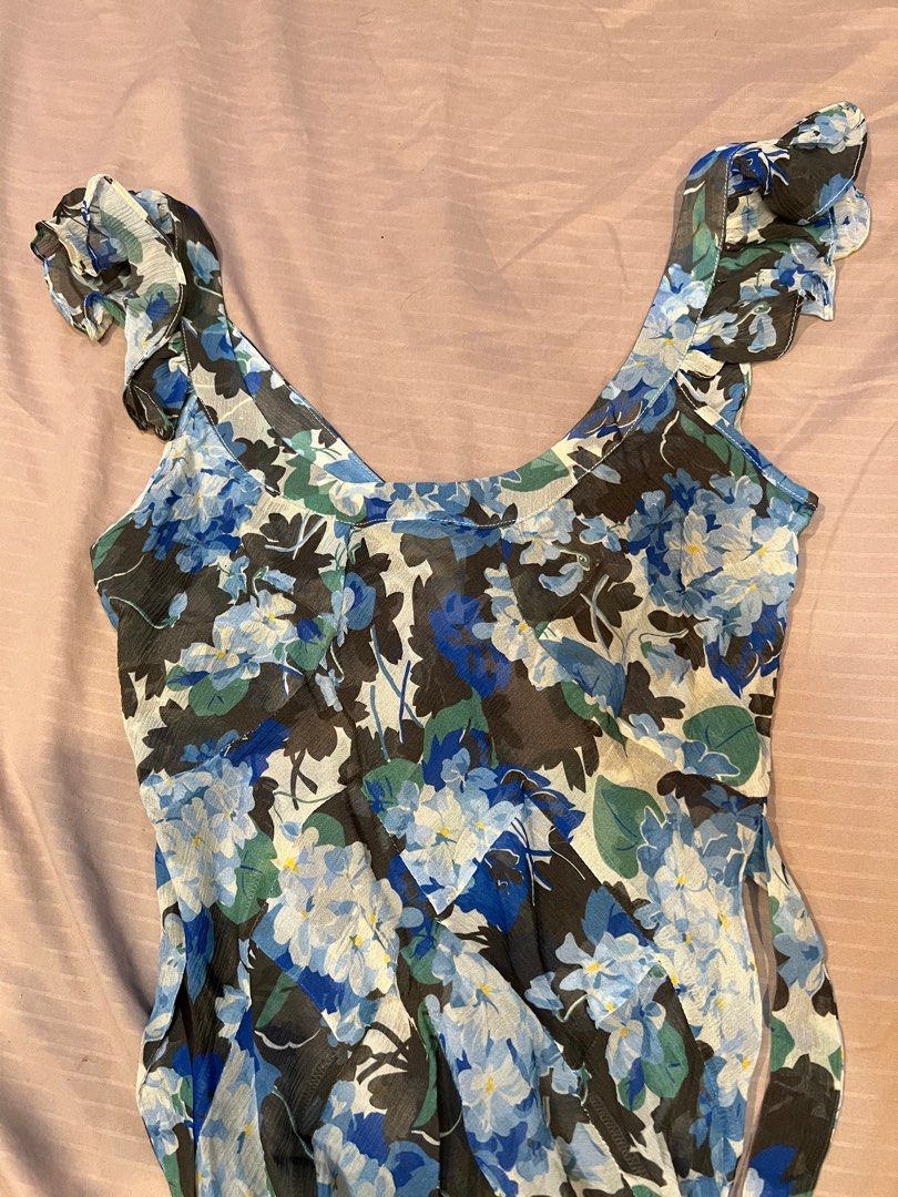 RP ~ The Lila in Blue Hydrangea (Category: Dresses) located in Cebu City. Submitted by angel.energyph2 (Listing ID 1236443493, Image 3). Description: 🏷️ ₱5900 Buyer’s when worn in 2nd slide 🩵 Brand new without tag! Also available in red (lily). Perfect for outdoor parties, casual wear, vacations and even weddings. Available in sizes XS, S, M, L. For pre-order only..