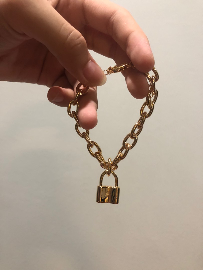 Lock Chain Necklace With a Padlock Pendant Grunge Aesthetic Accessories