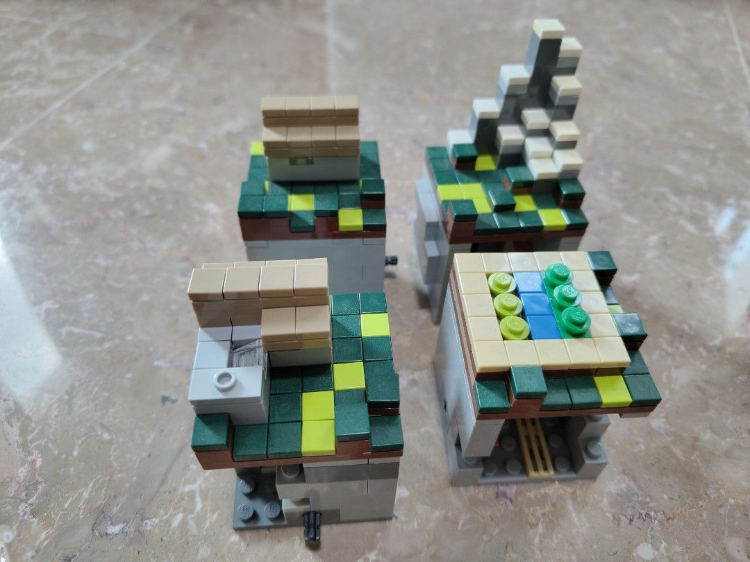 (set) Lego Minecraft Microworlds, Hobbies & Toys, Toys & Games on Carousell