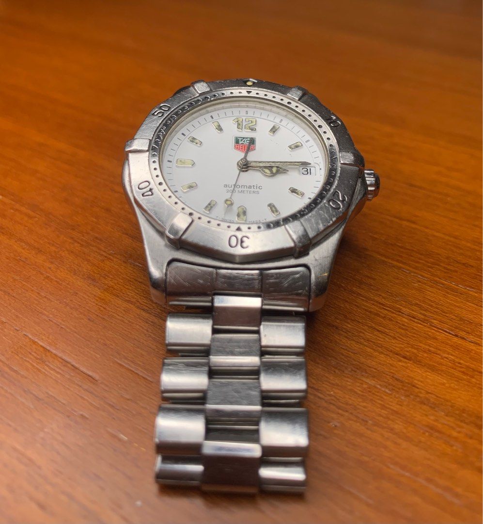 Tag heuer 2000 automatic 2025 professional 200 meters price