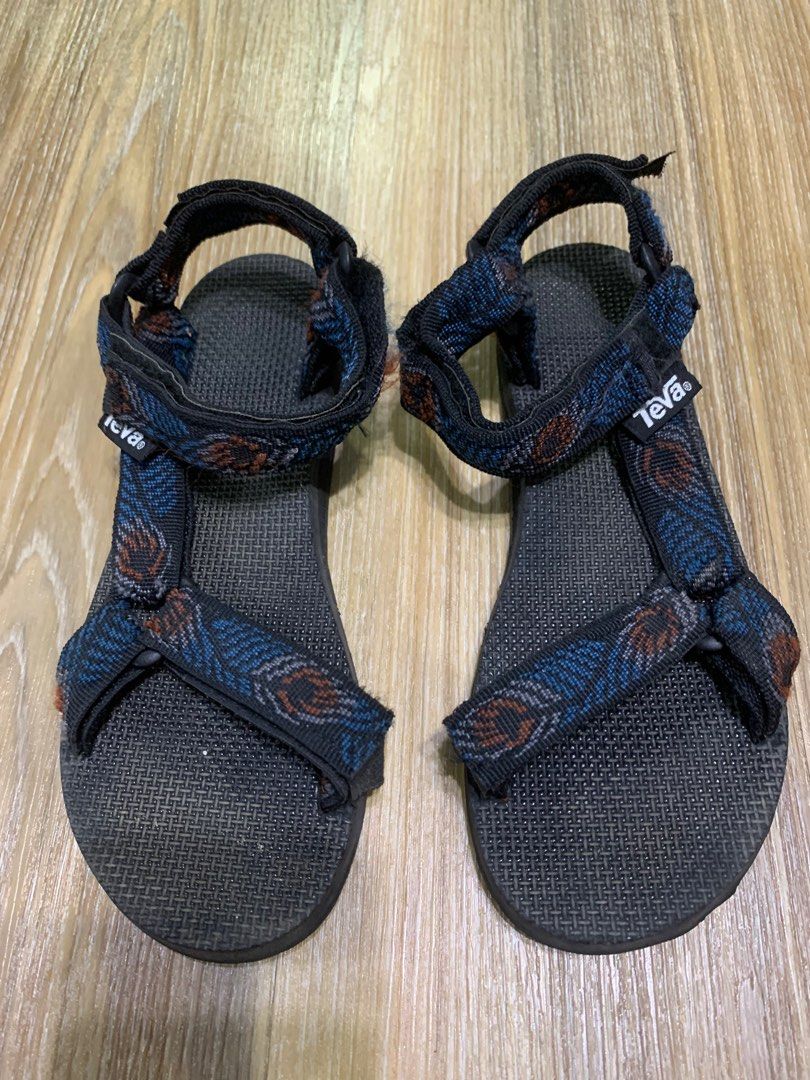 Size 15 hotsell teva sandals