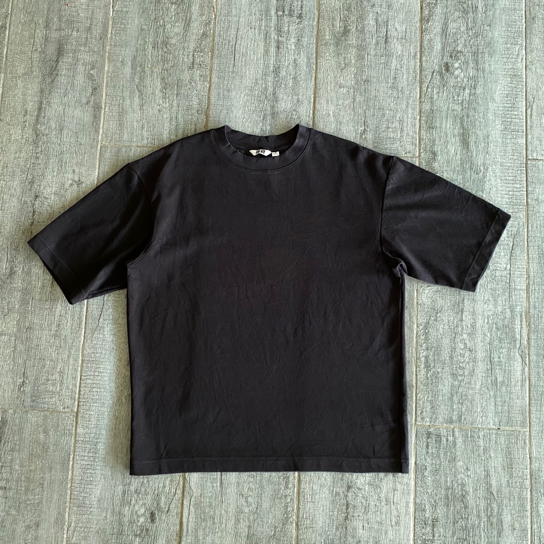 Uniqlo Airsim Plain T shirt Black color on Carousell