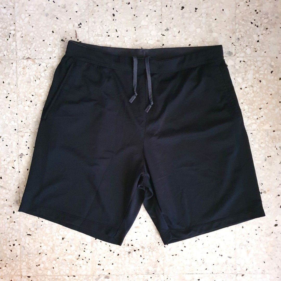 Uniqlo airism shorts, Men's Fashion, Bottoms, Shorts on Carousell