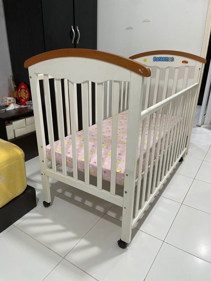 Second hand wooden 2025 cots for sale