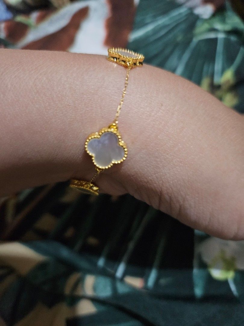 Vca mop bracelet clearance