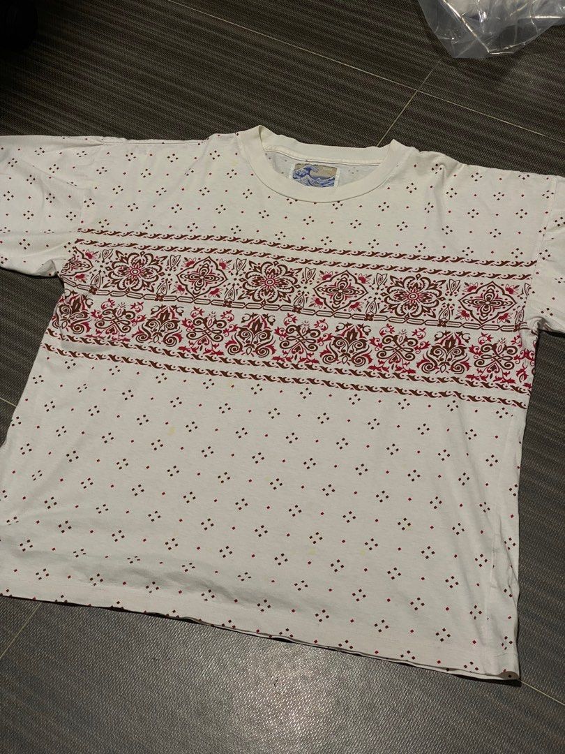 Vintage 90s Kenzo y2k Tee Tribal Boho esque oversized boxy cropped fit
