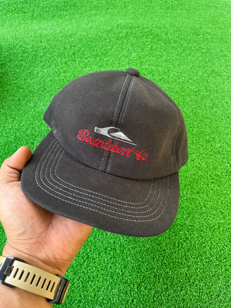Vtg Quiksilver Snapback Cap, Men's Fashion, Watches & Accessories, Cap &  Hats on Carousell