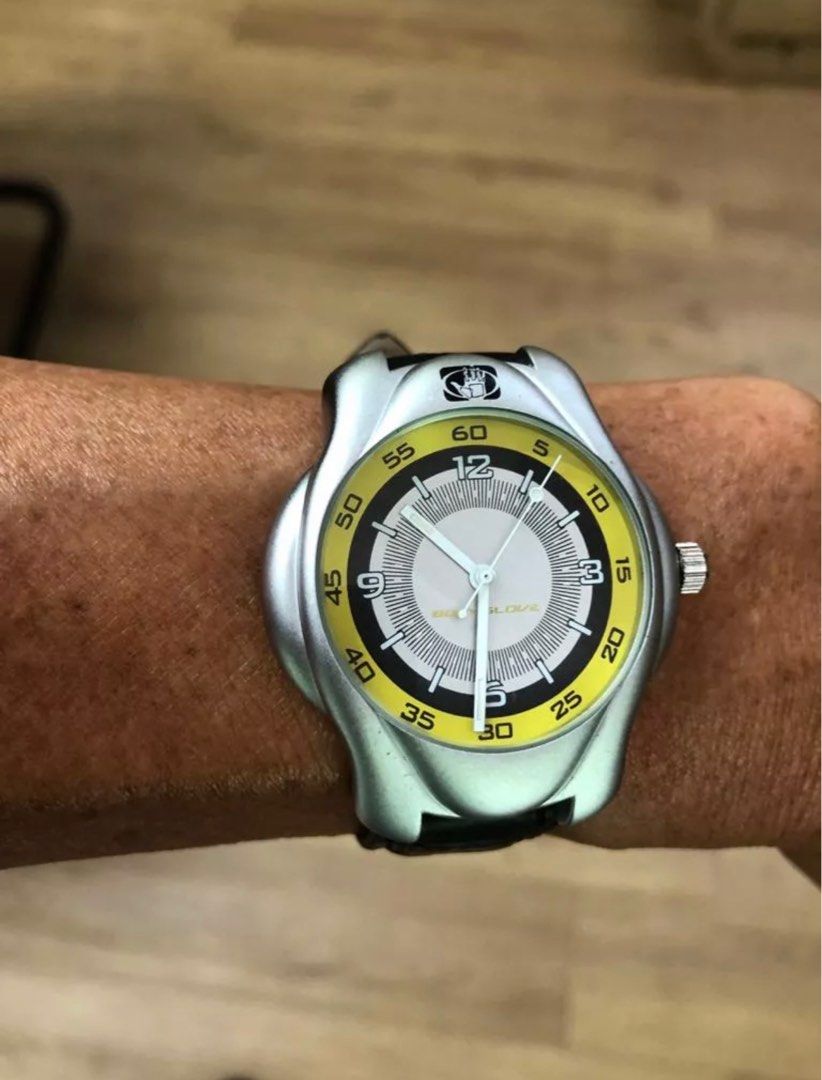 vtg retro y2k body glove watch Men s Fashion Watches