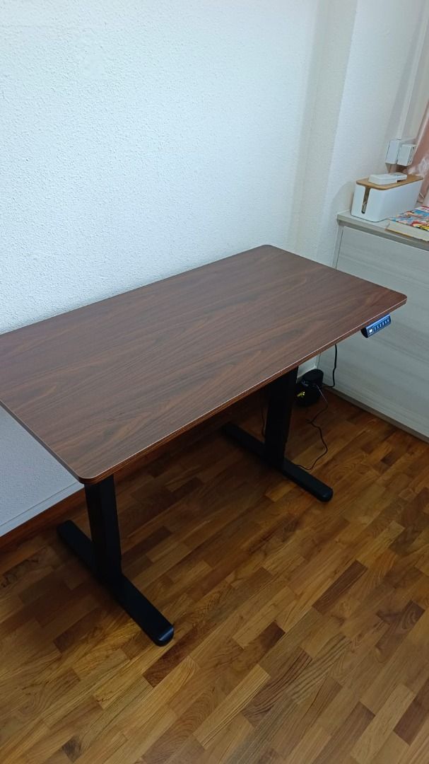 (Warehouse SALE!!) BRAND NEW Memory Adjustable WFH Study Table / Office ...