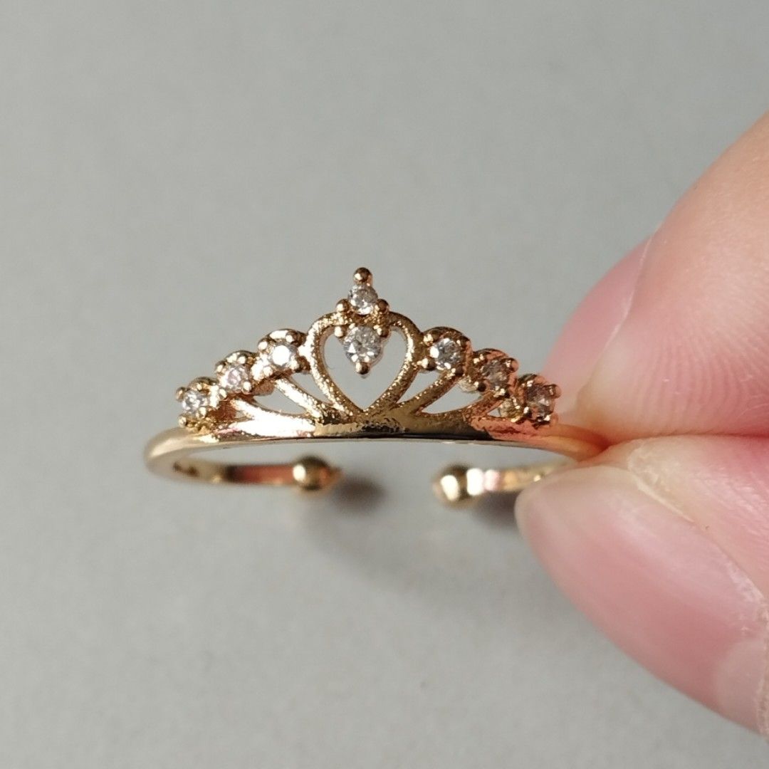 Gold princess crown ring best sale