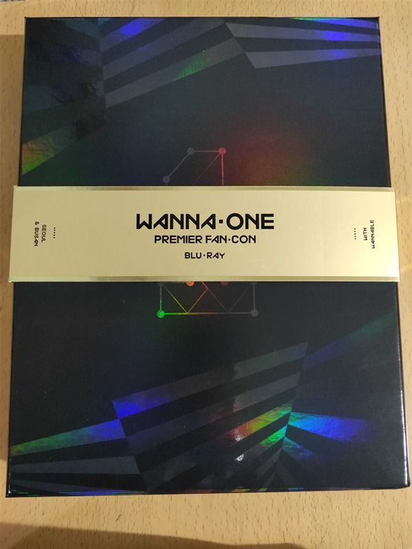 $1950➡$1160【二手9.5成新】 WANNA ONE PREMIER FAN-CON BLU-RAY