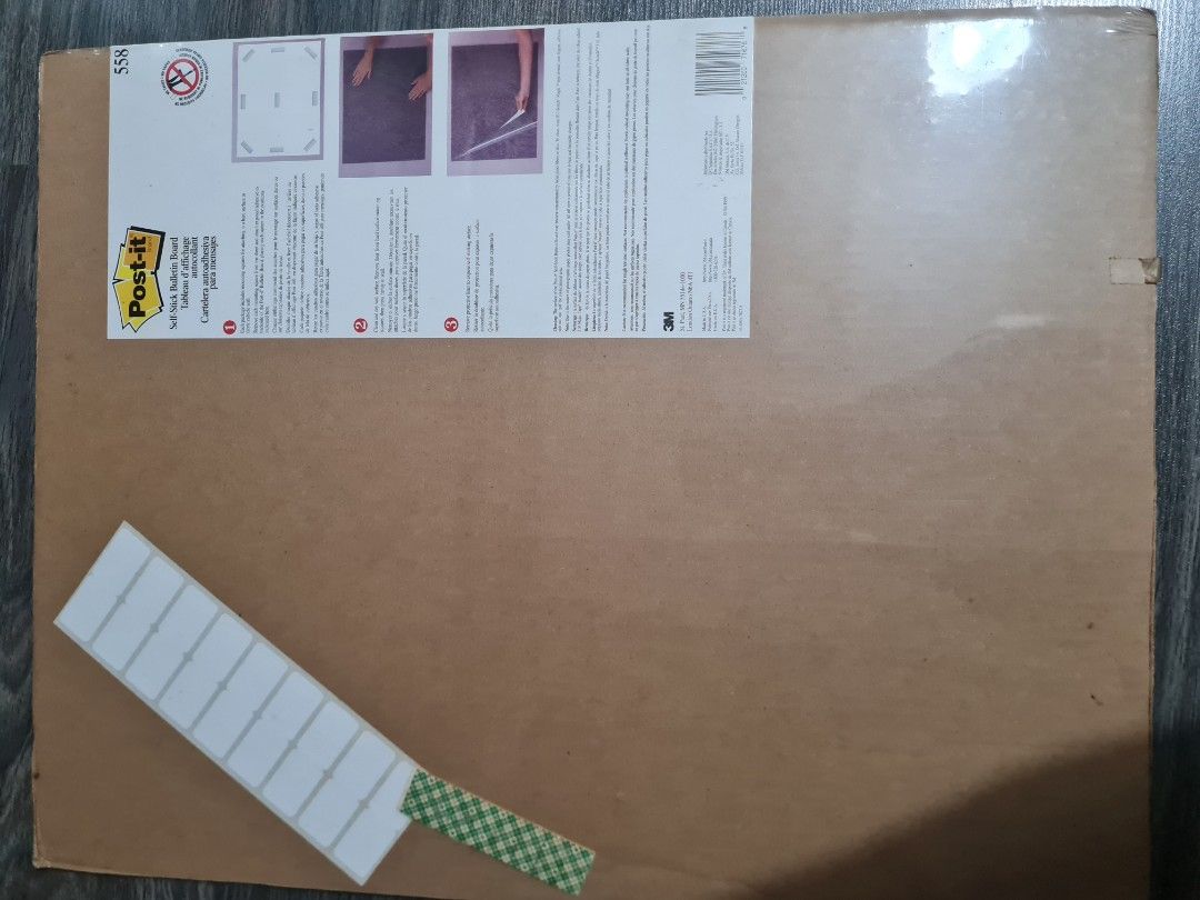 3M Postit Self Stick Bulletin Board, Hobbies & Toys, Stationery