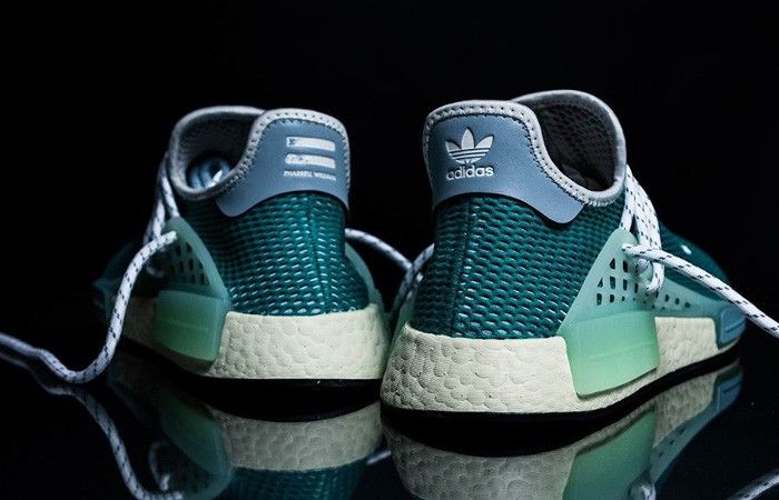 Adidas nmd r1 top pharrell hu green
