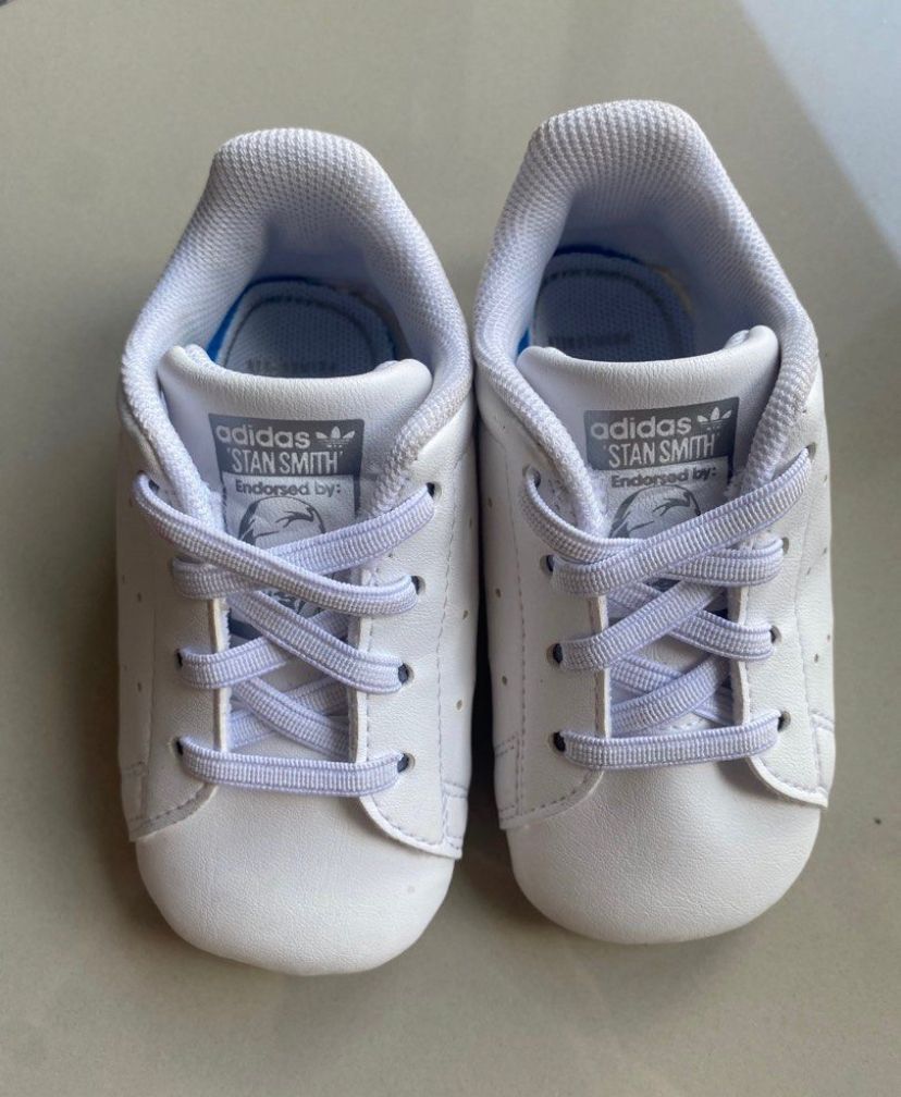 Infant stan sales smith shoes
