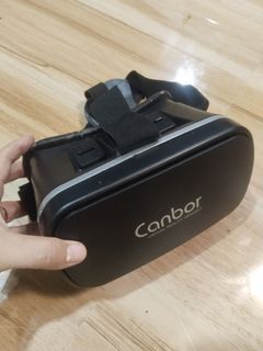 Affordable Canbor Virtual Reality Headset for only 299 php
issue slight damage in lock, sign of usage as seen in pics