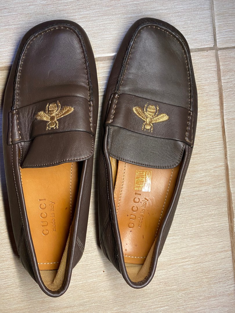 Gucci leather driver with bee best sale