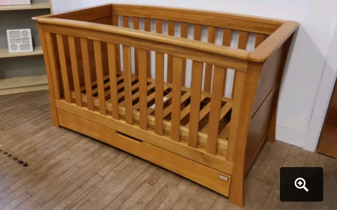 Ocean outlet cot bed