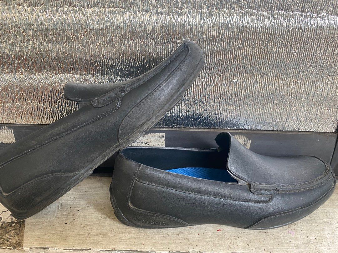 Black leather School shoes (Category: Babies & Kids Fashion) located in Cebu City. Submitted by candy_ytal (Listing ID 1240494991, Image 2). Description: Last price posted no flaws, no heel drag, good as new This was my eldest spare shoe .