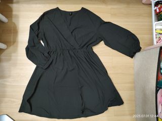 (Category: ) located in . Submitted by preloved_by_chen (Listing ID 1240456728, Image 1). Description: .