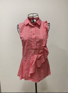 (Category: ) located in . Submitted by wareclothes (Listing ID 1240556853, Image 1). Description: .