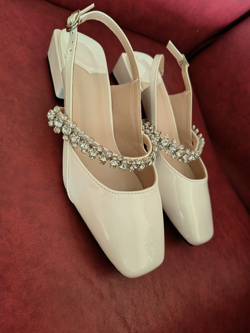 White shoes discount with straps