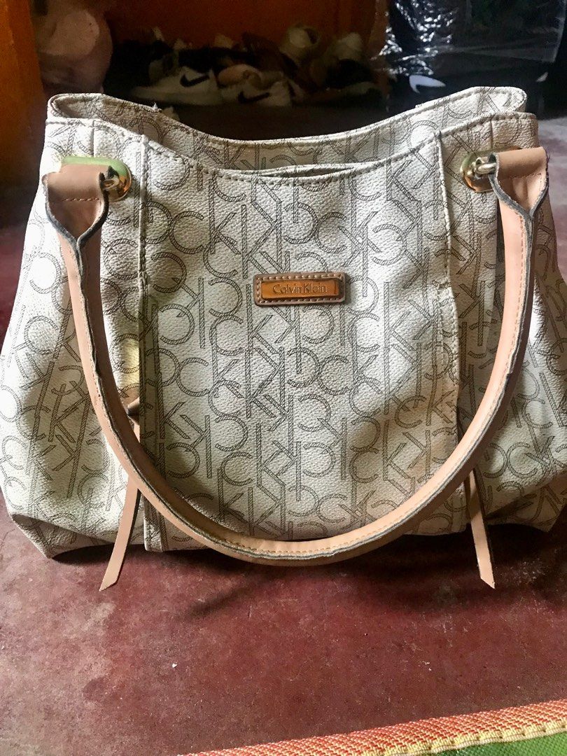 Calvin klein on sale cream bag