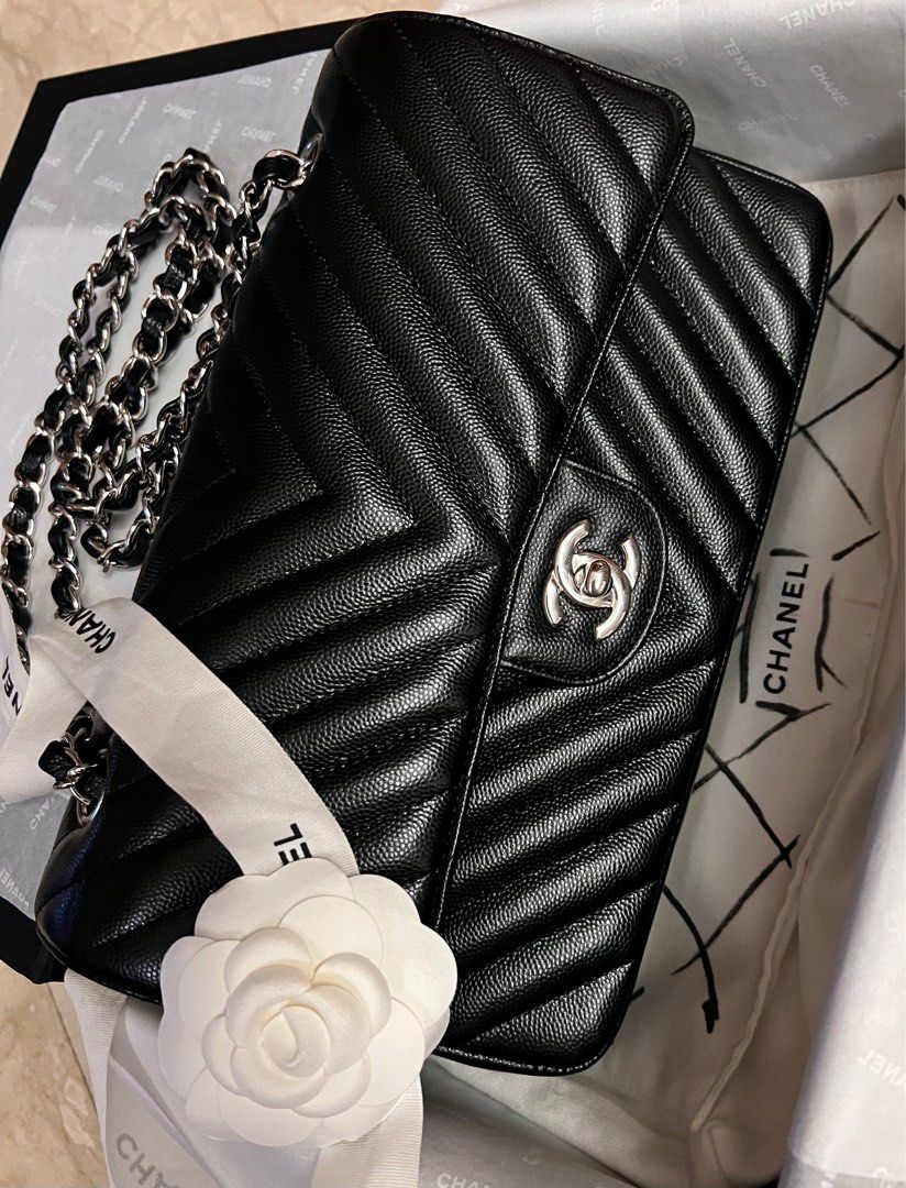Chanel classic medium chevron caviar shw