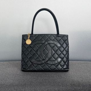 ❌SOLD❌#7 Chanel Vintage Medallion Tote Black caviar GHW, Luxury, Bags &  Wallets on Carousell
