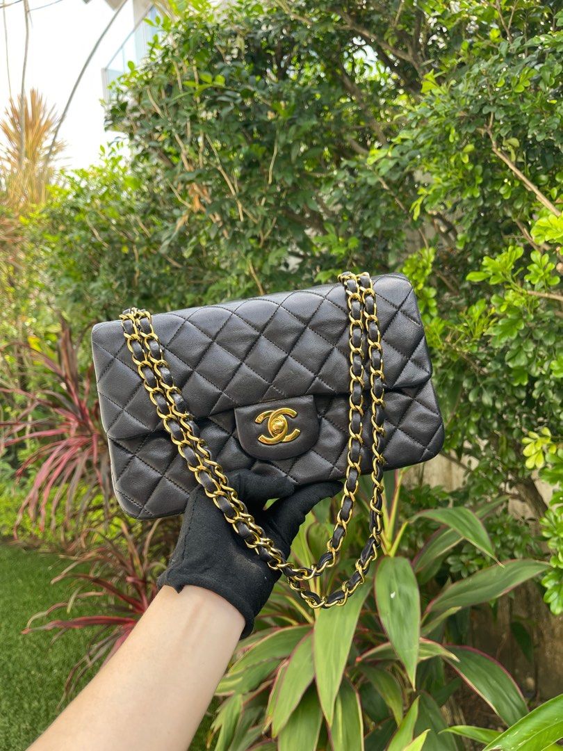Chanel vintage classic flap
