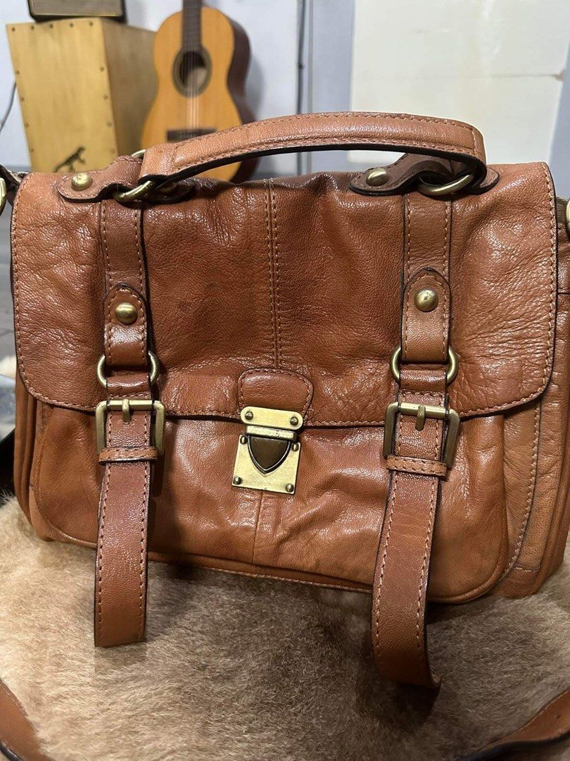 Clarks temple sale touch handbag