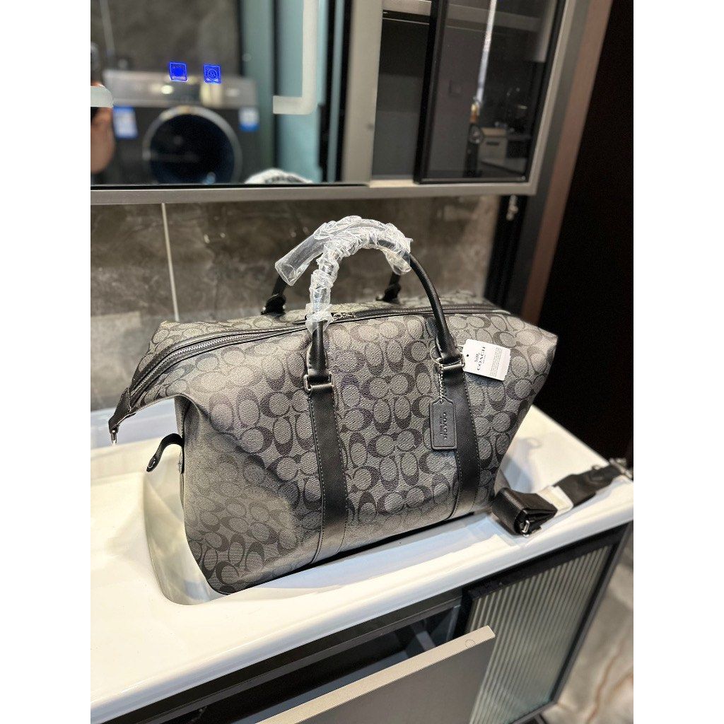 Coach travel luggage 2025