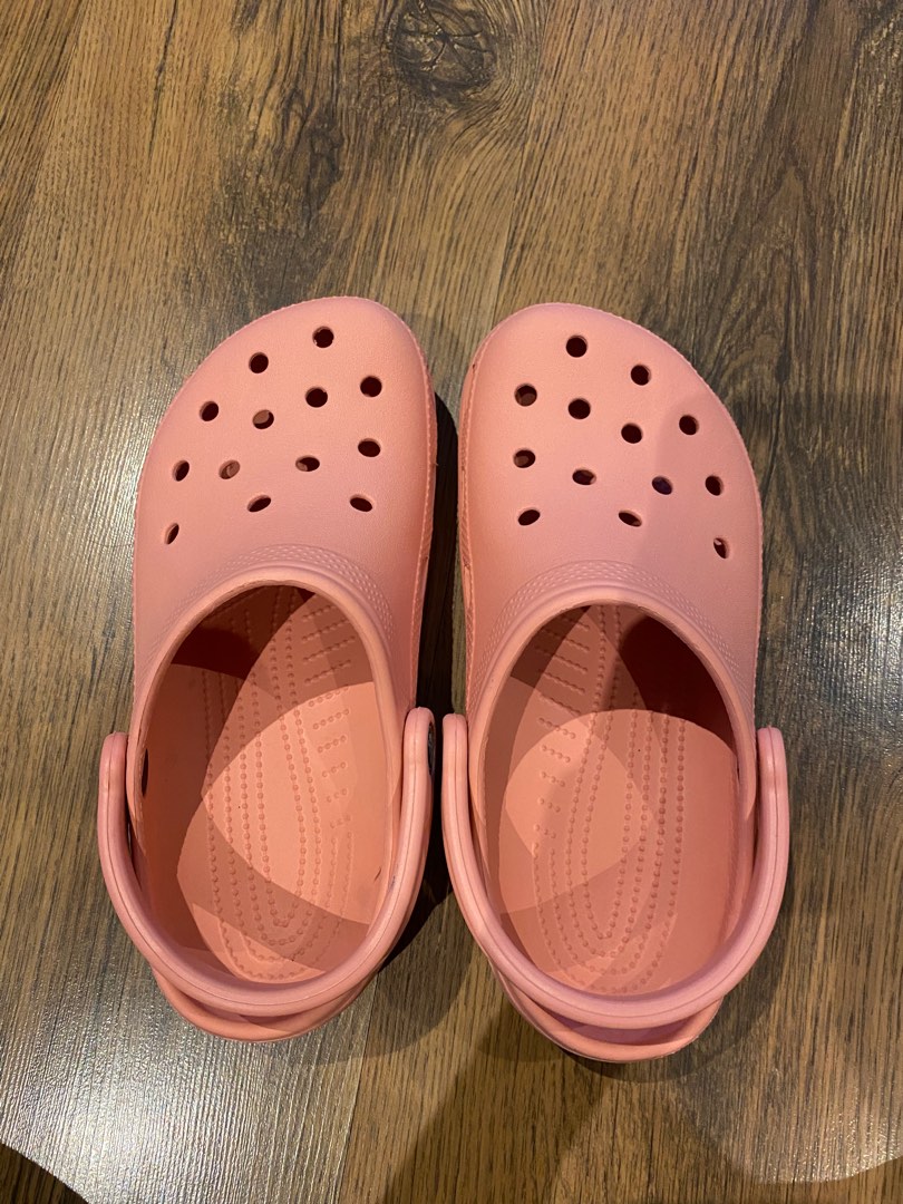 Crocs salmon discount