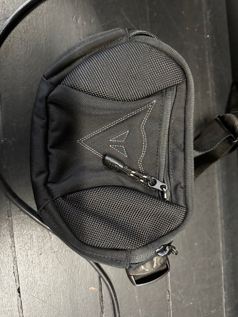 Dainese hotsell saddle bag