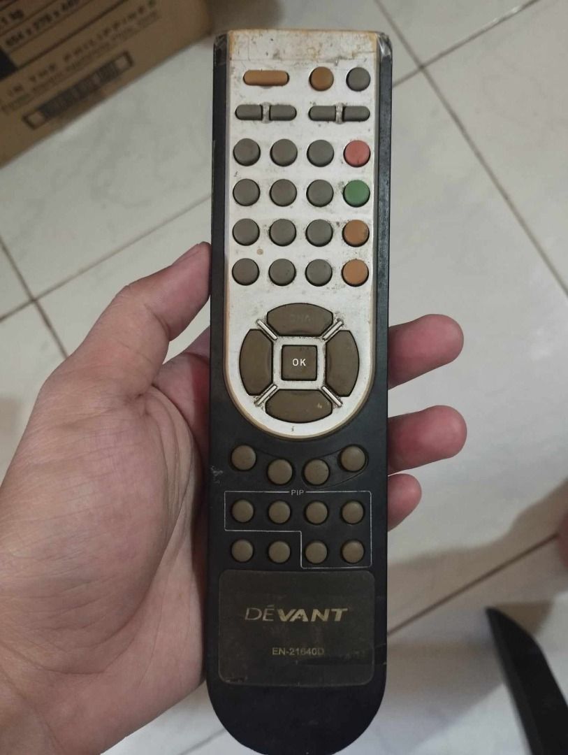 Devant 32 inch Led TV, TV & Home Appliances, TV & Entertainment, TV on ...