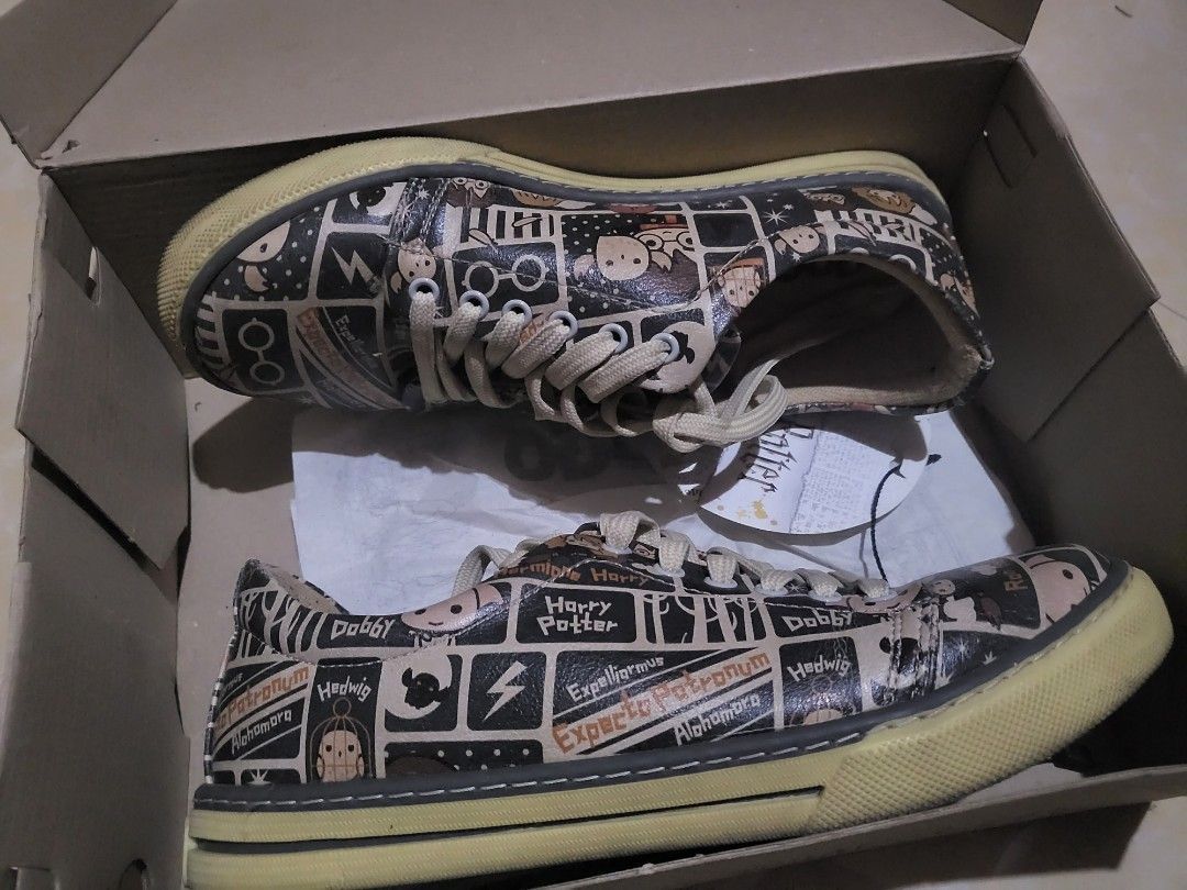 Dogo Harry Potter Schuhe in MecklenburgVorpommern  Stralsund  eBay  Kleinanzeigen ist jetzt Kleinanzeigen