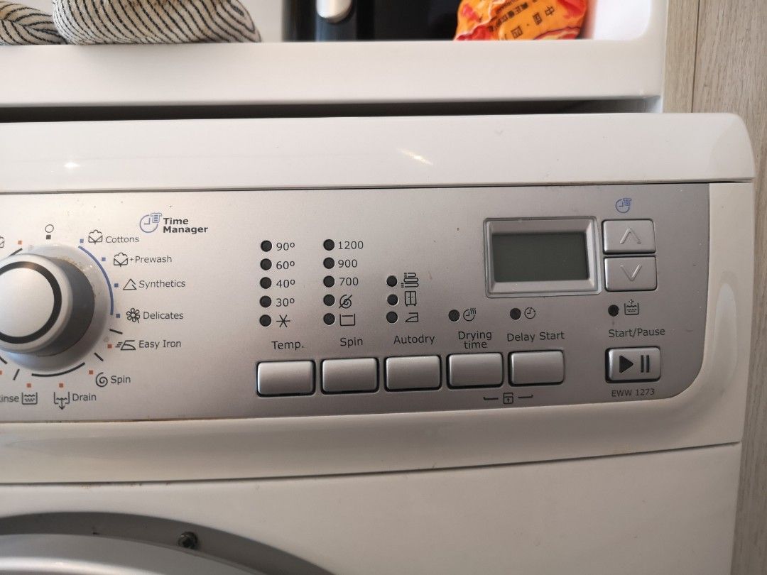 Electrolux EWW1273 2 in 1 Washing machine, TV & Home Appliances