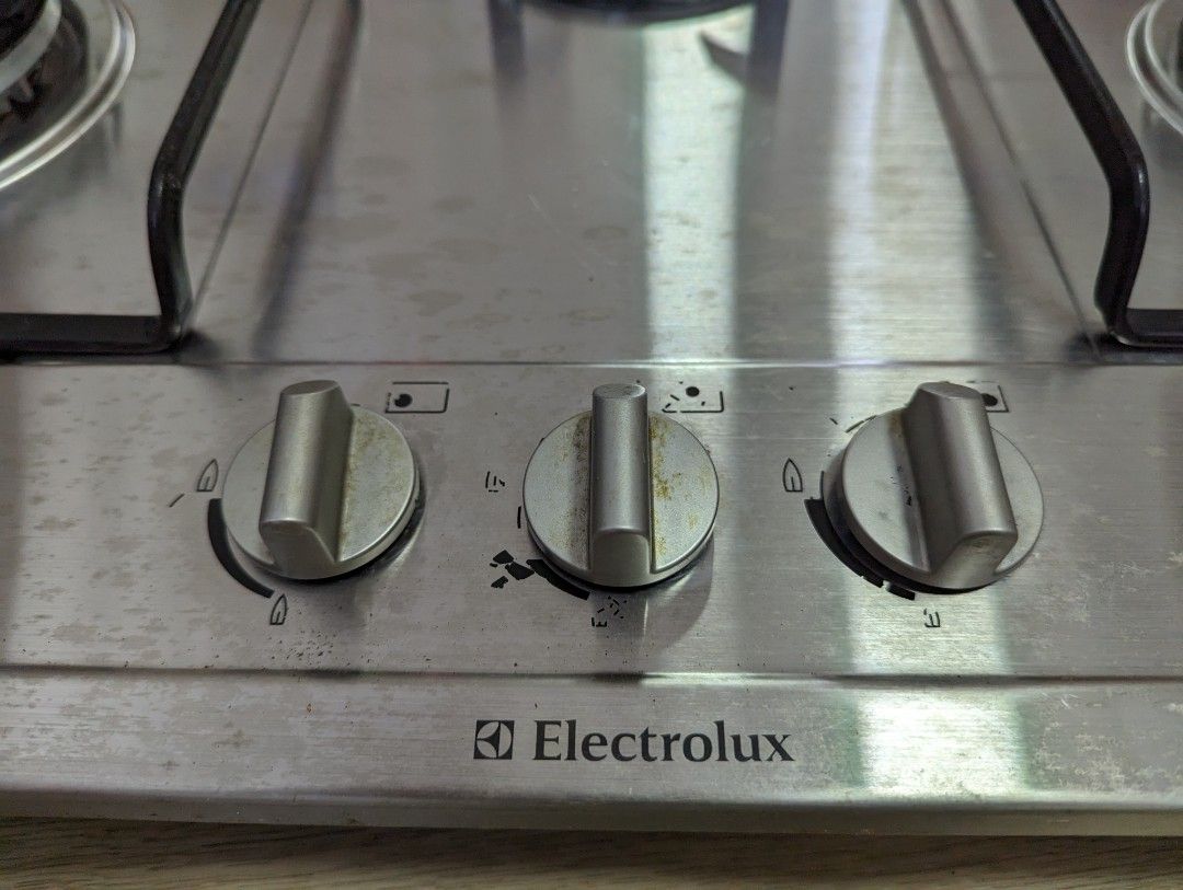 Electrolux Builtin Gas Hob (EHT7332XP), TV & Home Appliances, Kitchen