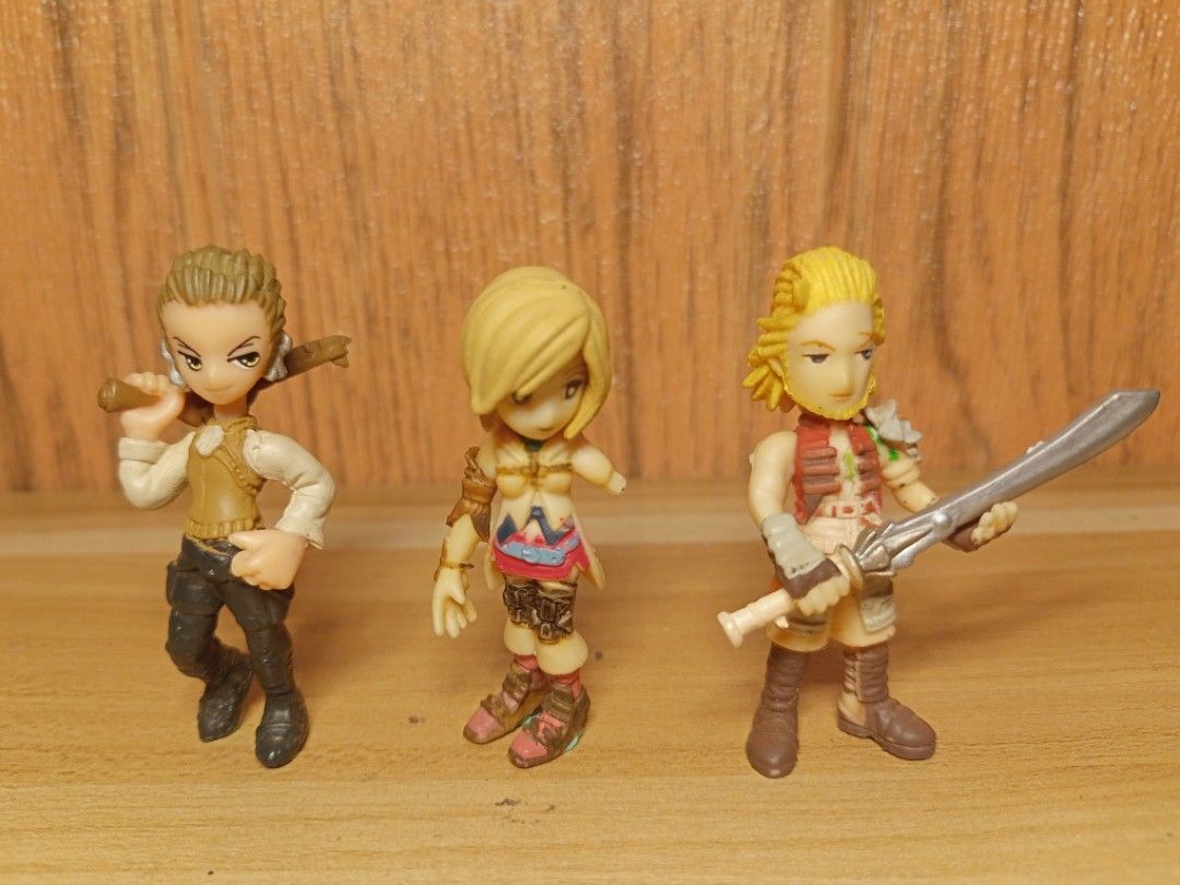 Final Fantasy XII (12) Trading Arts Mini Set (Category: Figurines & Statues) located in Las Pinas. Submitted by collectorstavern (Listing ID 1240487248, Image 3). Description: Final Fantasy XII Trading Arts Mini Loose Figures Includes the following FF12 characters: - Vaan - Penelo - Balthier - Ashe (left arm missing) - Basch fon Ronsenbur - Please note that the bases are missing, but free sticky tack can be provided - Due to age, kindly expect li