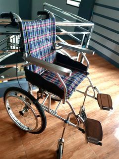 For Sale: WHEELCHAIR